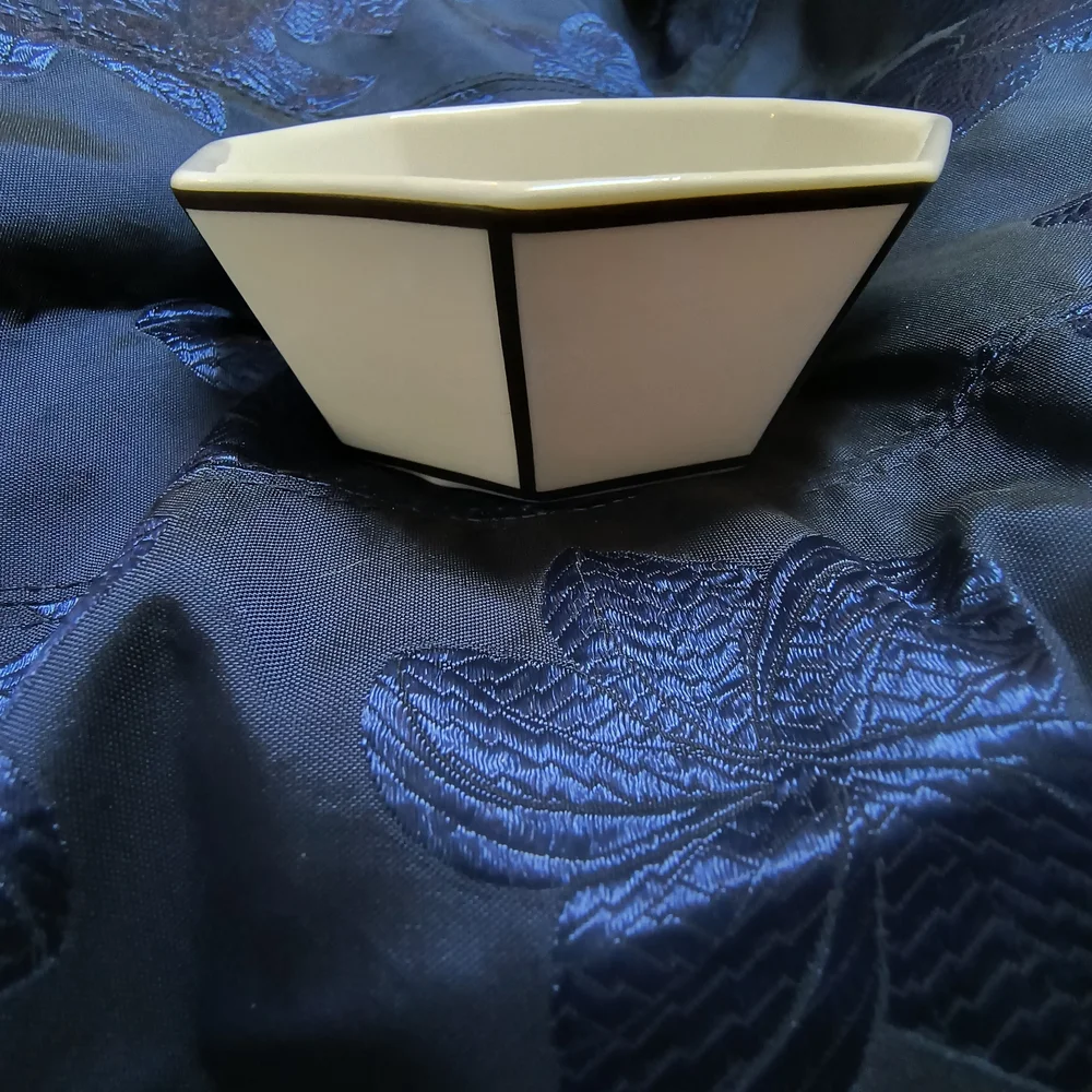 Odeme Octagonal Ring Jar